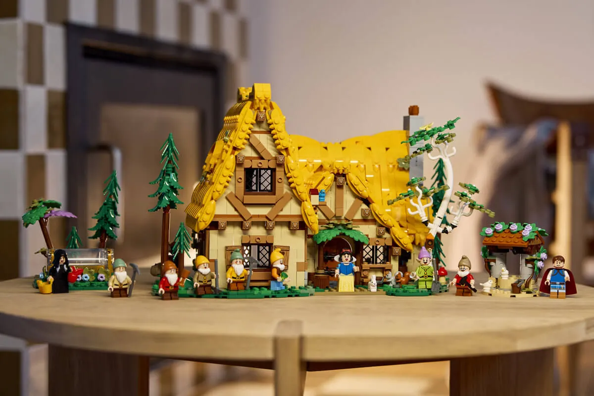 Featured image for: Nieuw van LEGO Disney: Het Huisje van Sneeuwwitje en de Zeven Dwergen
